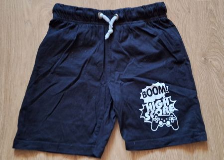 Kurze Hosen Schwarz Grösse 116 mit Print