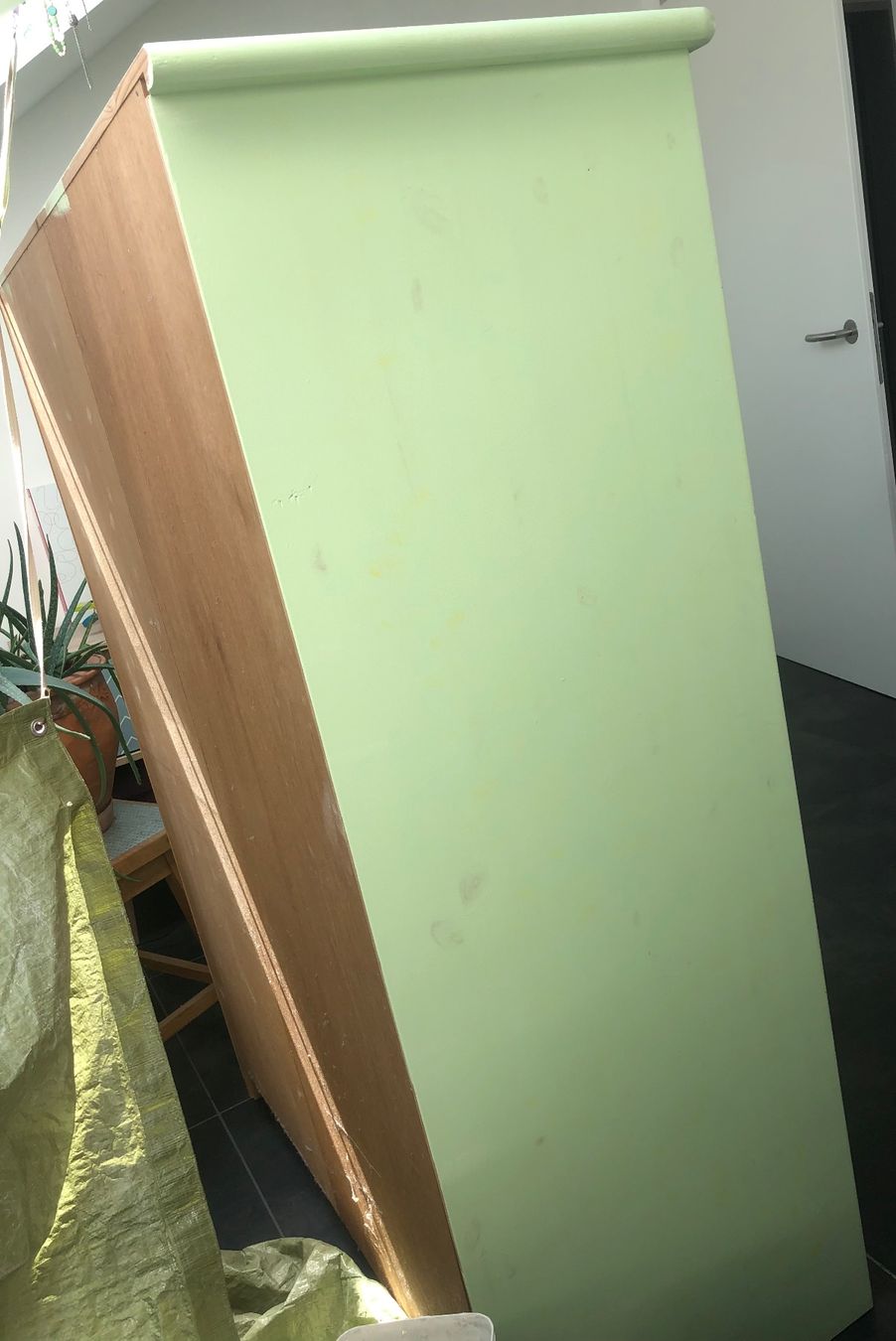 Armoires: Kleiderschrank massiv Holz – D'occasion à Windisch par raebluesli 2