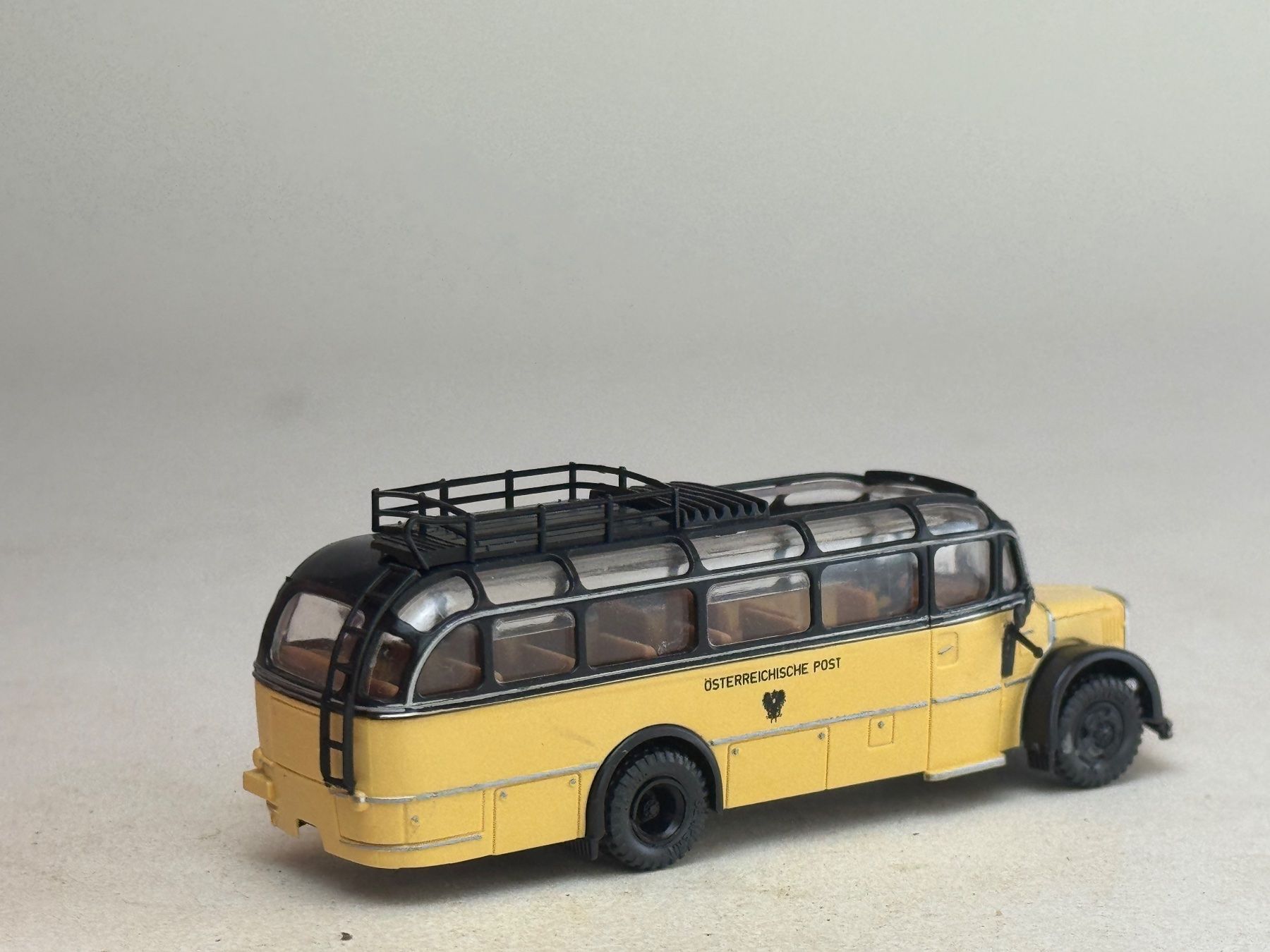 Saurer Modellautos: VE1- Roco Saurer Comet Reisebus – Gebraucht aus Elm von Wikmtz 1