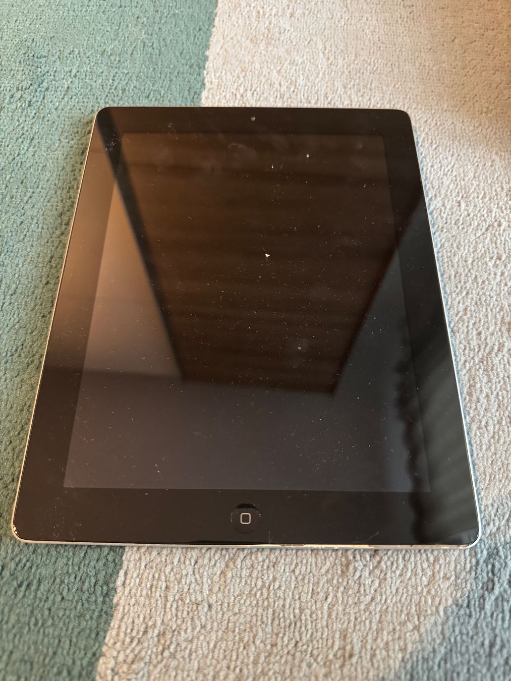 Apple Tablettes PC: iPad 2 Generation – Défectueux à Adliswil par Busys