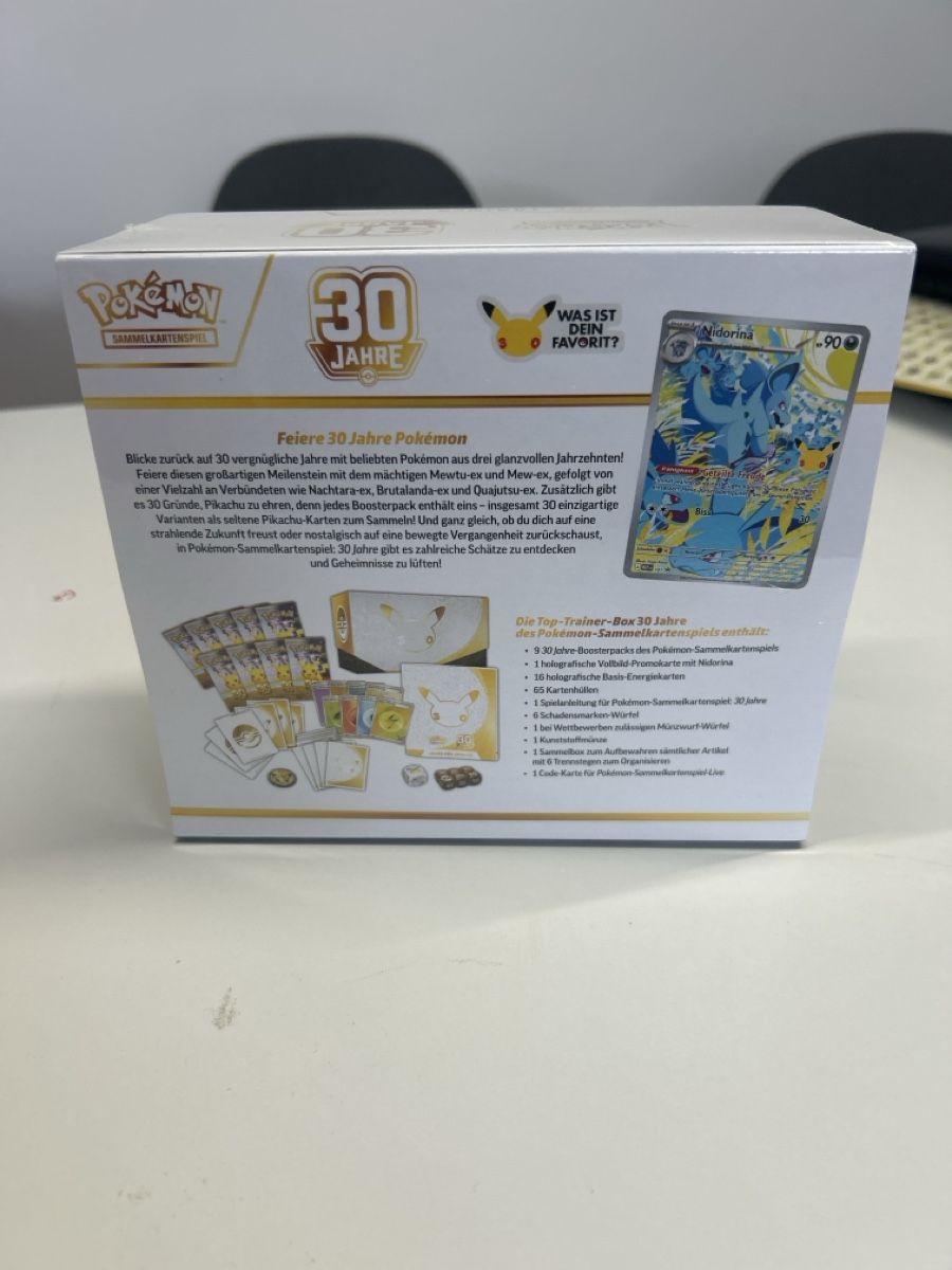 Pokémon Carte collezionabili: Pokémon Elite Trainer Box 30th Deutsch – Nuovo e nell'imballaggio originale da Thun venduto da Goodstuff_1 1