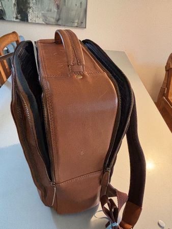 Lederrucksack mit hilfreichen  Einteilungen