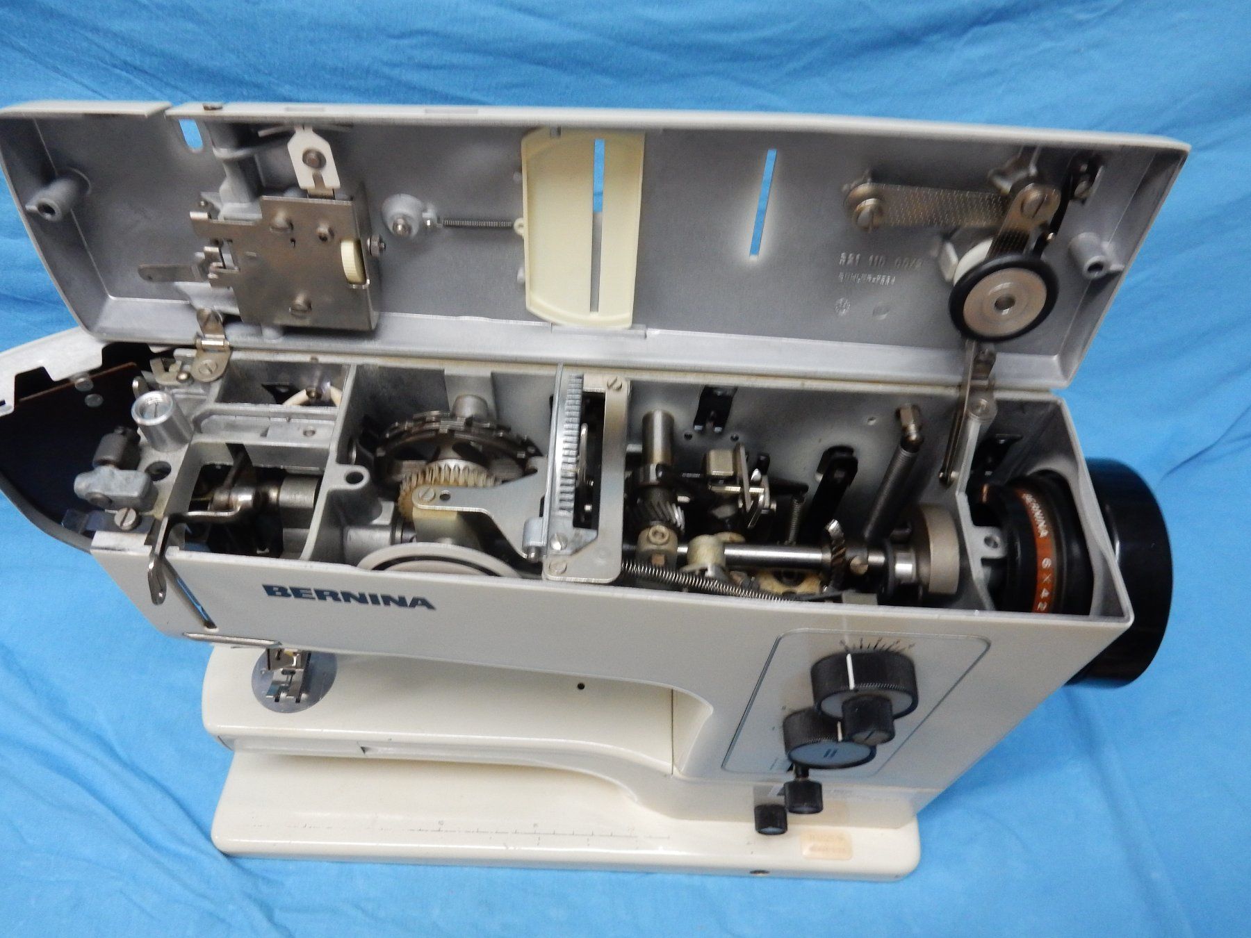 Bernina Macchine da cucire: Bernina 831    24055 – Usato da Watt venduto da Mariposa49 7