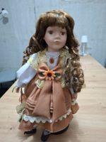 Vitrine Puppe