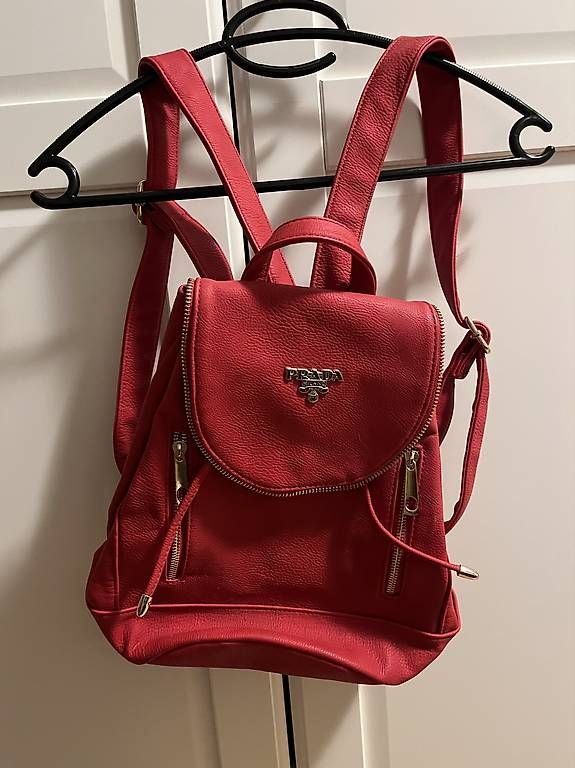 Rucksäcke: Rucksack, rot, ca. 30cm hoch – Neu und originalverpackt aus Zürich von Kuschligwuschlig1 1