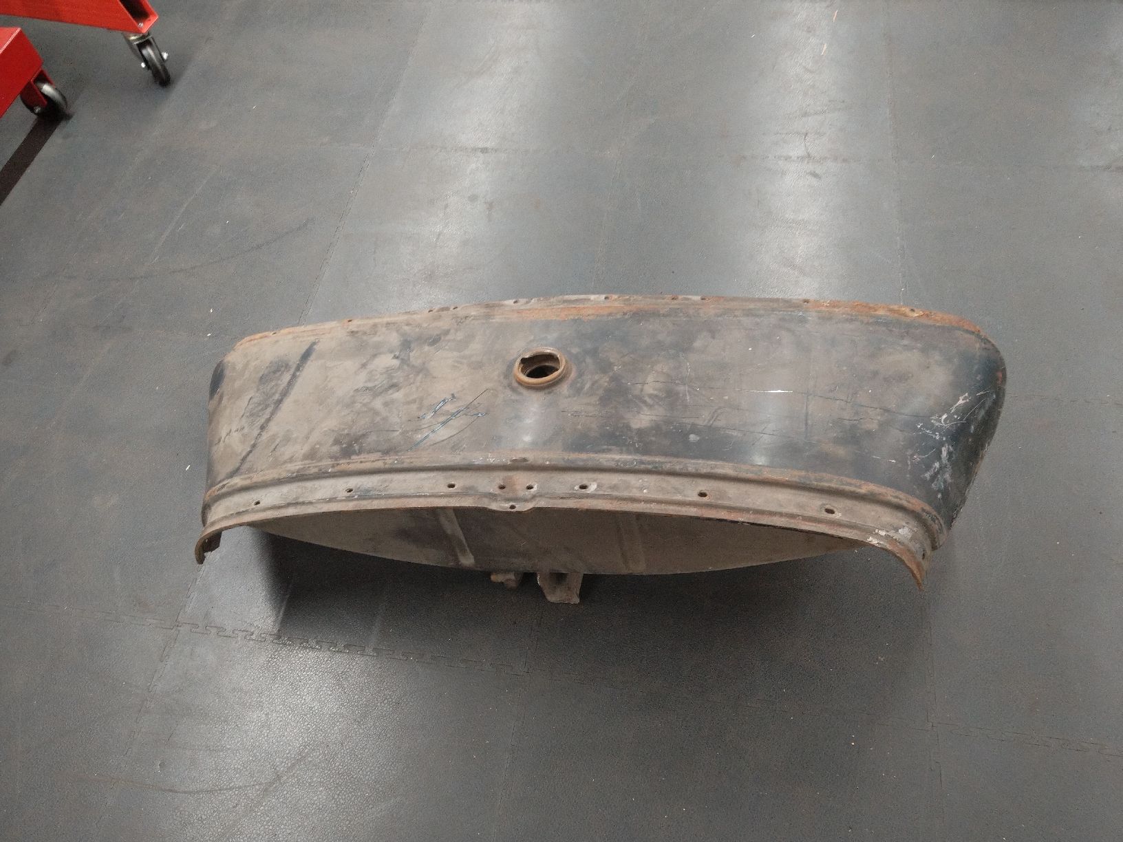 Autres accessoires p. véhicule: Ford A Benzintank 1930/1931 Oldtimer  – D'occasion à Steinen par Blackcadillac