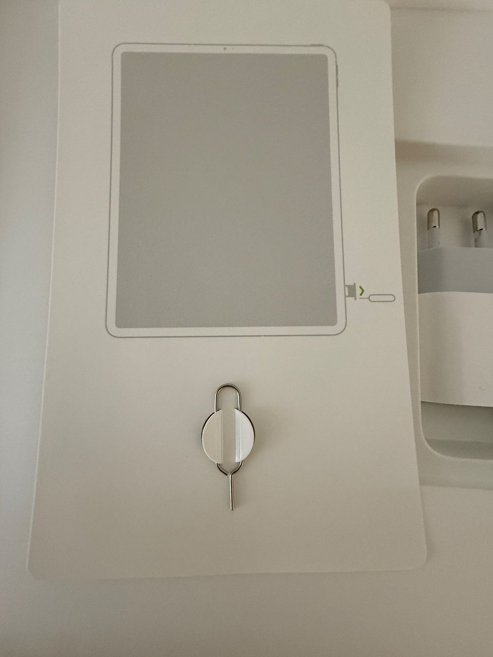 Apple Tablet PC: APPLE iPad Pro - 256 GB - Wi-Fi + Cellular - Modell: A1895 – Neu (gemäss Beschreibung) aus Zürich von ch3906 5
