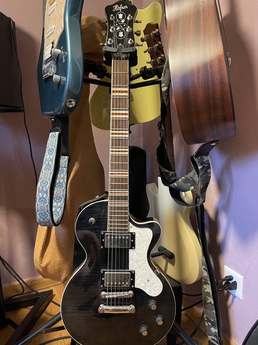 Höfner Musikinstrumente: Höfner Club - beautiful retro e-Gitarre – Gebraucht aus Hornussen von junglej