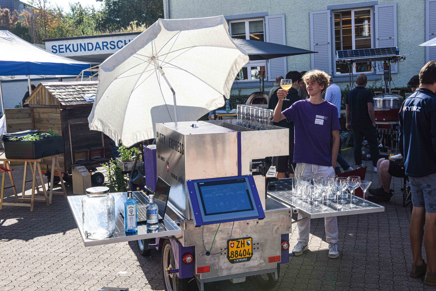 Sonstiges für die Gastronomie & Hotel: autarker Cocktailautomat – Gebraucht aus Wiesendangen von jer_vcc2 1