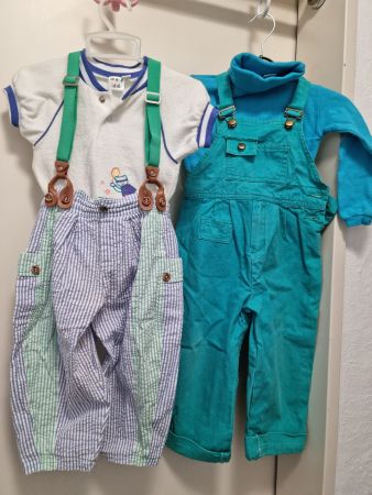 Baby Kleider, Hosen 2 Garnituren