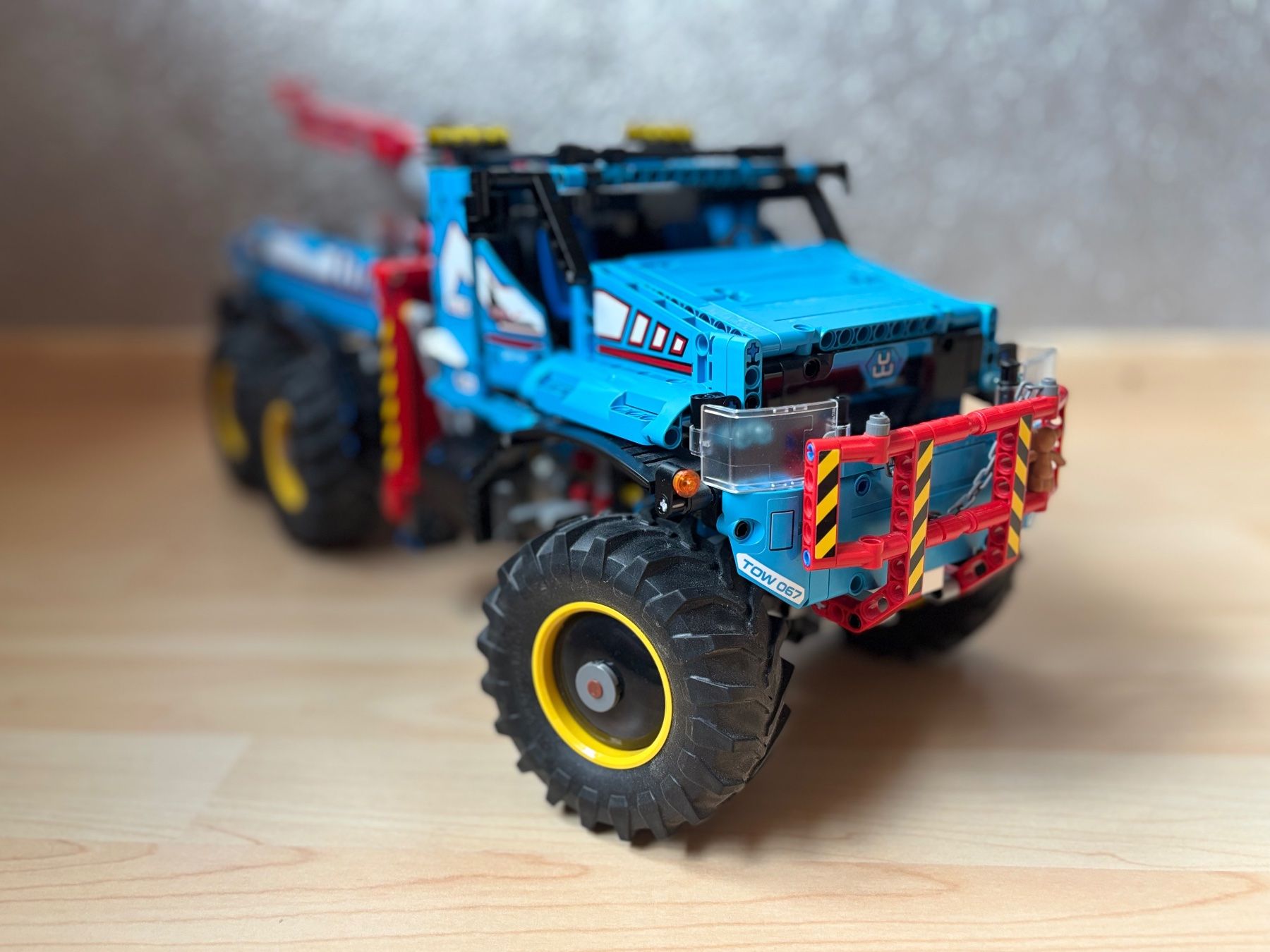 Lego Kit di costruzioni: LEGO 42070 Technic Allrad-Abschleppwagen – Usato da Mauren venduto da Greiner 1