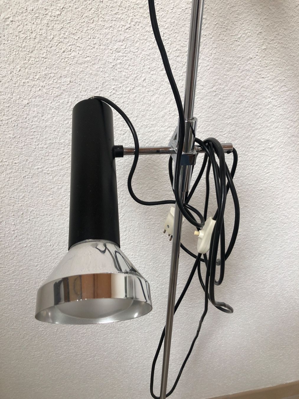 Lampen: Sehr schöne seltene Designer Stehlampe mit 2 Leuchte – Gebraucht aus Sirnach von Gozogo 2