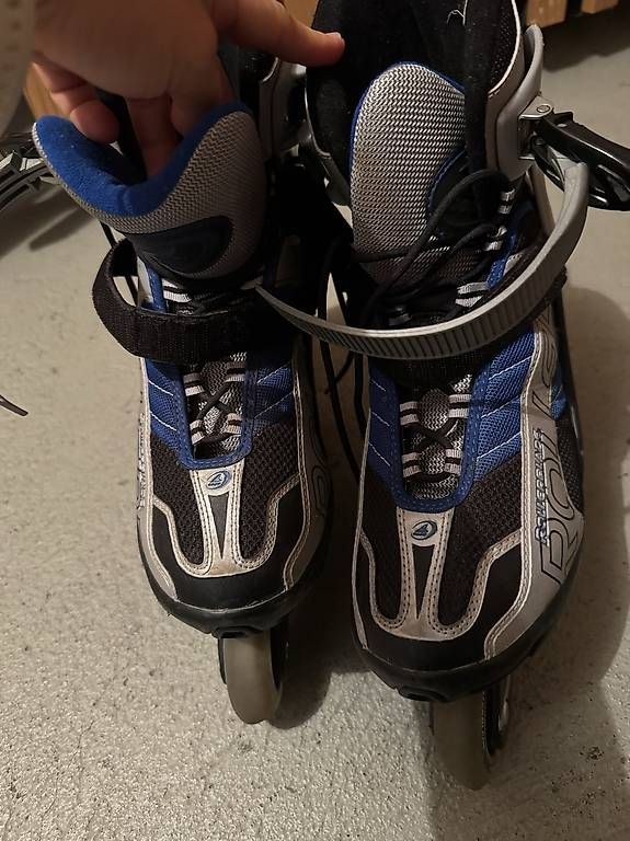 Patins à roul. & inline: Inlineskates / Rollerblades / Rollschuhe – D'occasion à Jona par Seraina_T 1