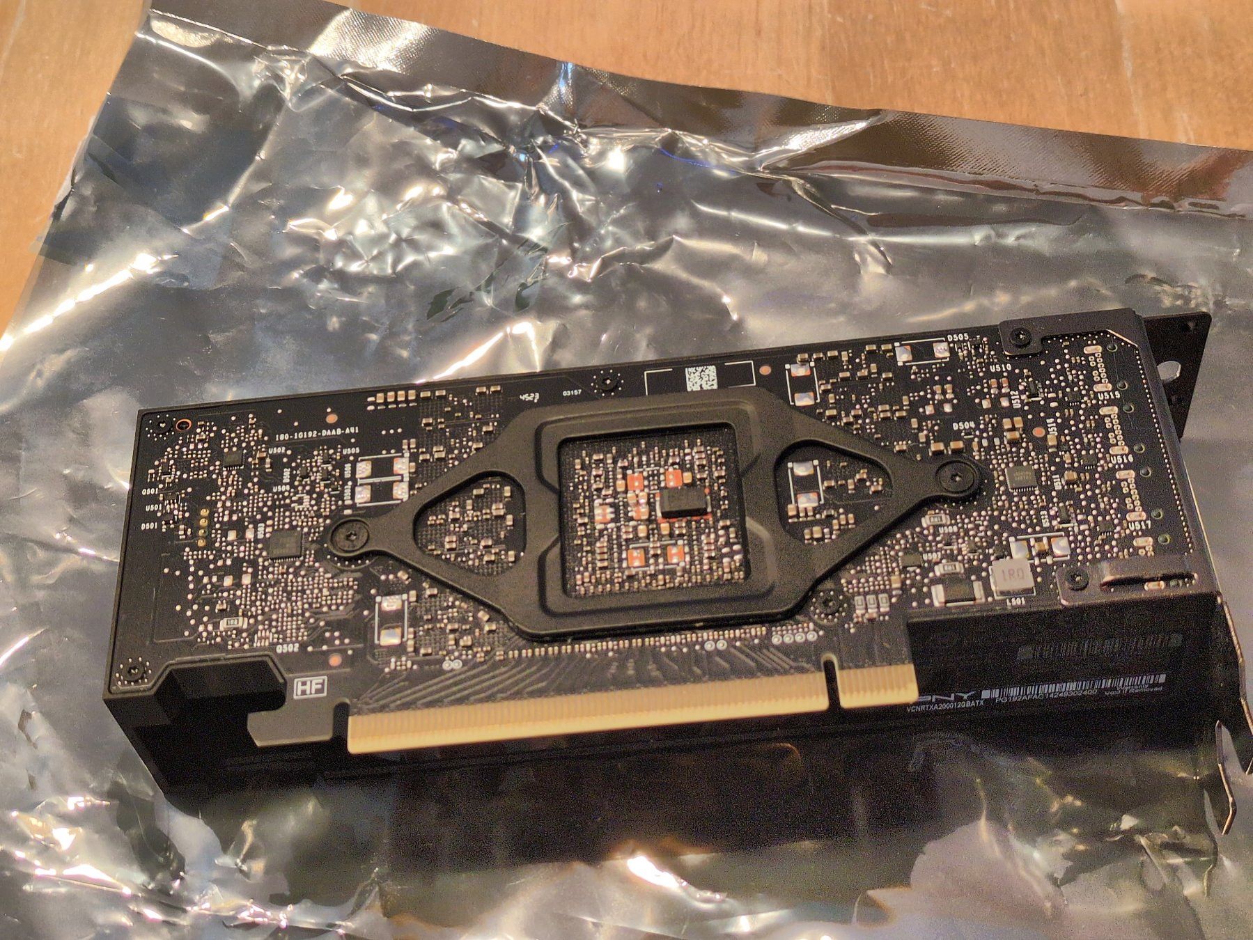 Nvidia Grafikkarten: PNY Nvidia RTX A2000 12GB: klein, schwarz, schnell und leise – Gebraucht aus Basel von Shoji02 4