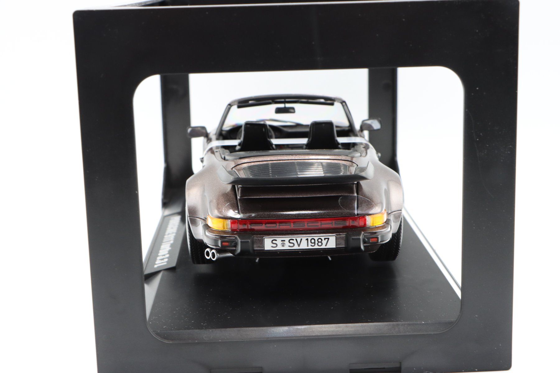 Porsche Modellini d'auto: Porsche 911 Turbo 3.3L Cabriolet 1987 1:18 Norev – Nuovo e nell'imballaggio originale da Bühl b.Aarberg venduto da modelldiecast 4