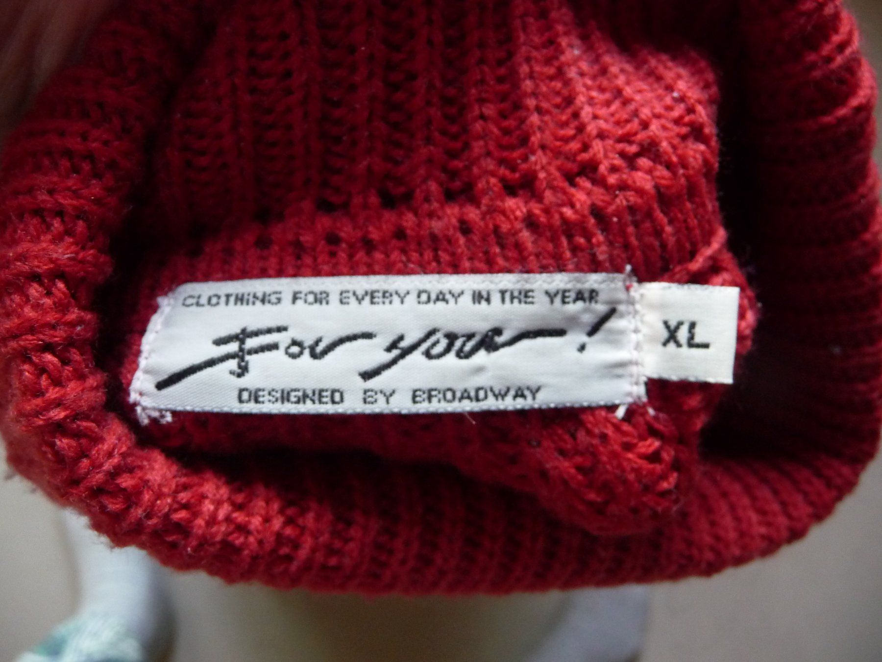 Pullover & Sweatshirts: Rollkragenpullover For You rot Grösse XL gebraucht – Gebraucht aus Kirchberg BE von lavendel02 2