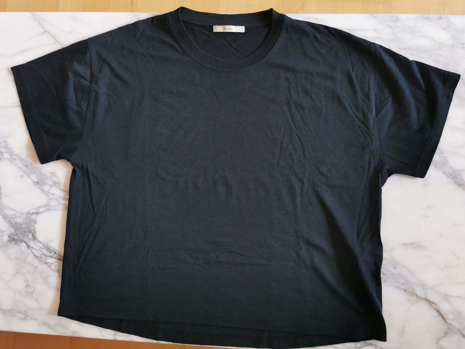 Sessun T-shirt: Sessùn  – Usato da Schaffhausen venduto da Ginsalabim 5
