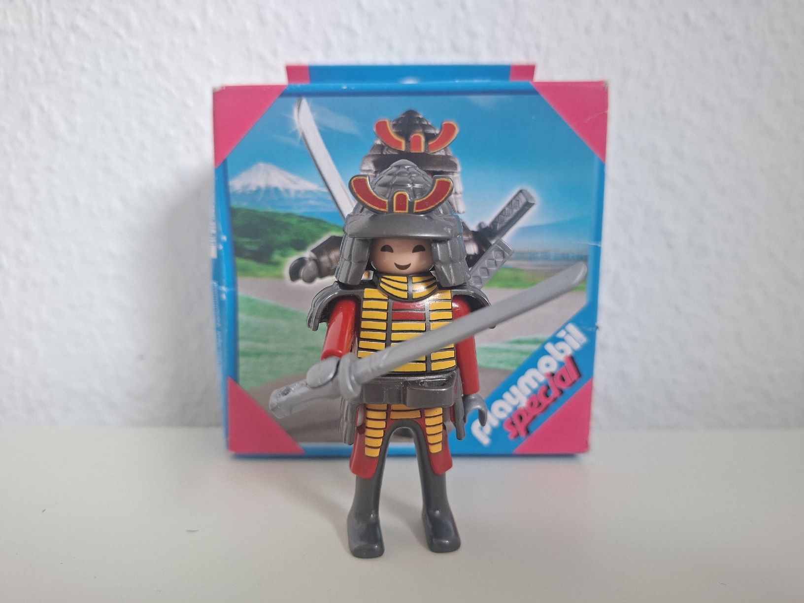Playmobil Spielzeuge: Playmobil Dragons 5484 Panzerdrache + 4748 Samurai – Gebraucht aus Pieterlen von jak_c2lj 4