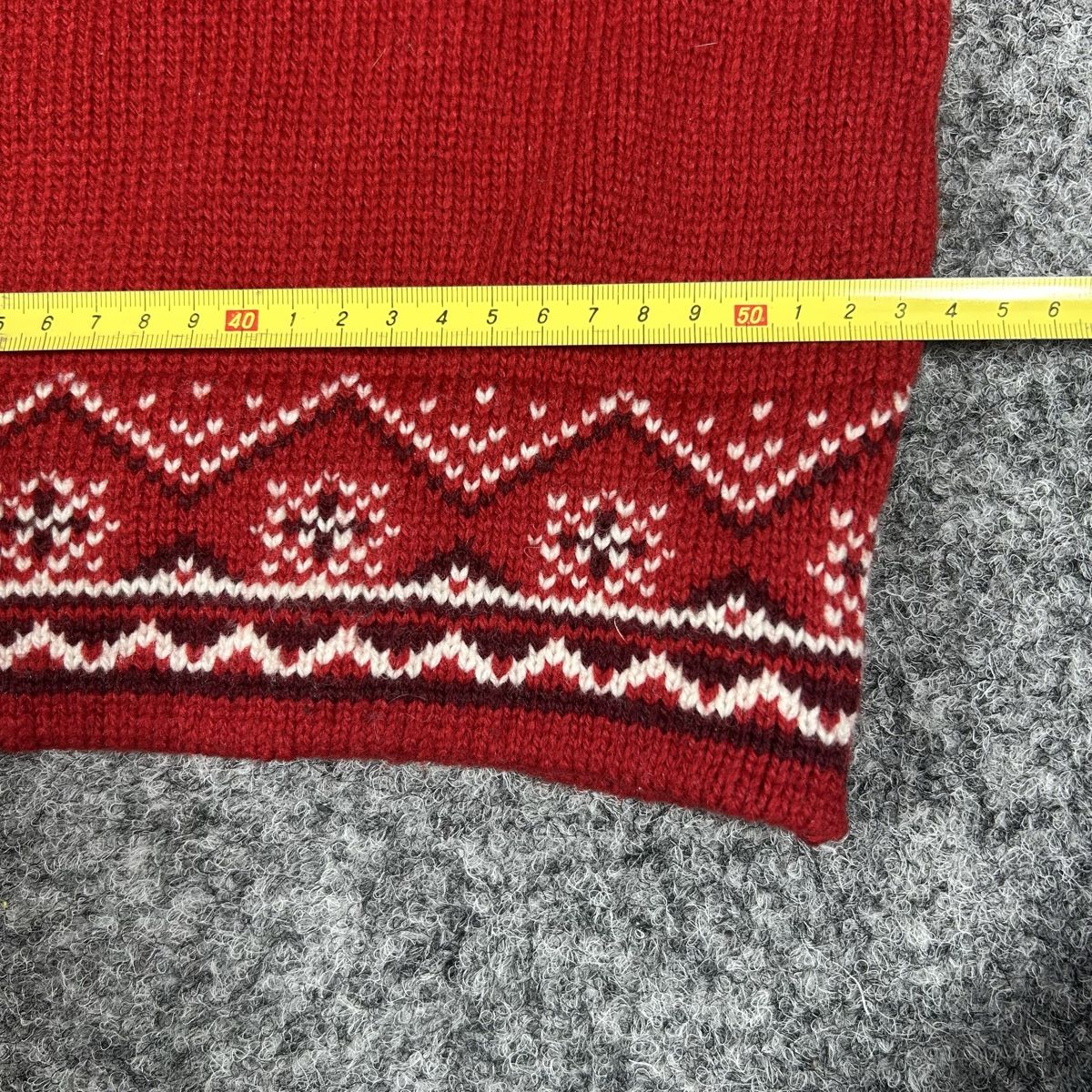 Maglioni & Felpe: Christmas knit mid zip – Usato da La Sagne NE venduto da Matlasape 4