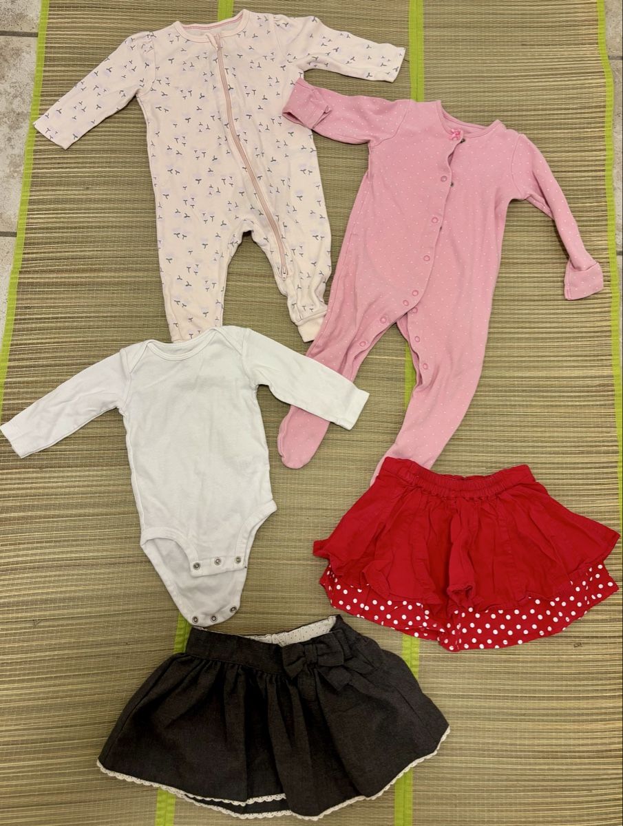 Lotti & Set di vestiti: Kleiderpaket für Mädchen, 64-teilige,  Gr.74!!! – Usato da Einsiedeln venduto da sum_xm7z 3