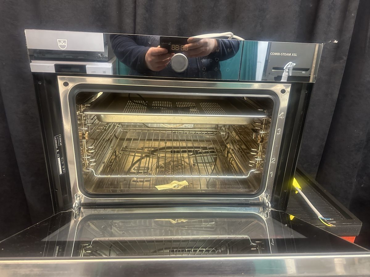 V-Zug Forni: backofen zug euro norm 60 cmm breit – Usato da Adliswil venduto da F.B.E 3