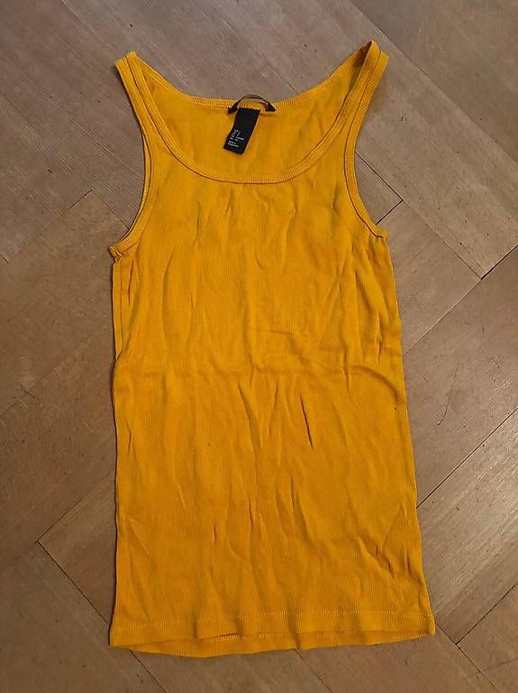 Tops: Trägershirt gelb Gr S gebraucht – Gebraucht aus Thun von Lupinmela