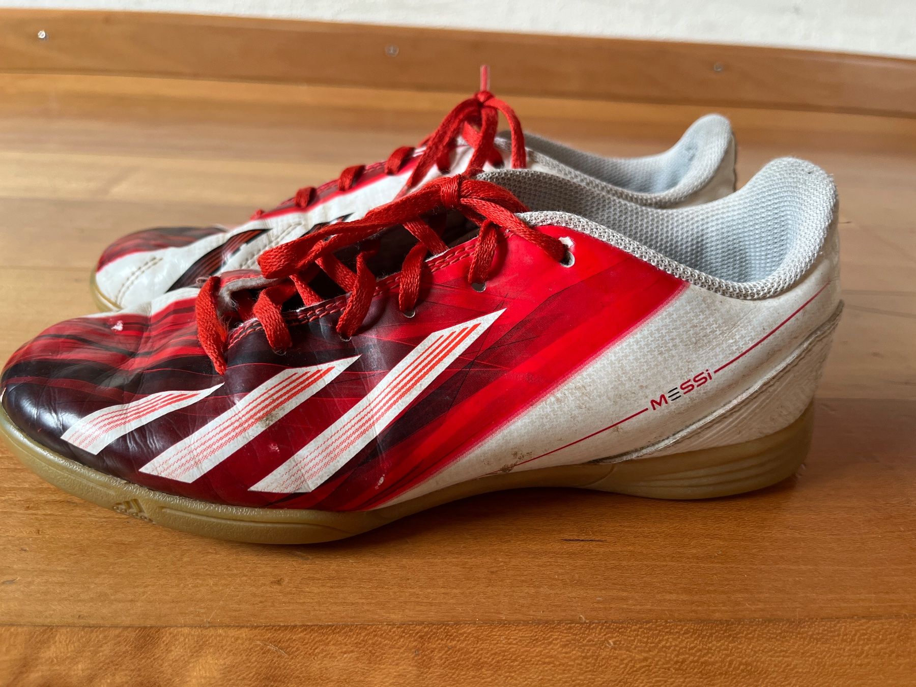 Adidas Scarpe per ragazzi: Fussball Hallenschuhe Gr. 36 – Usato da Grüningen venduto da lovinho 1