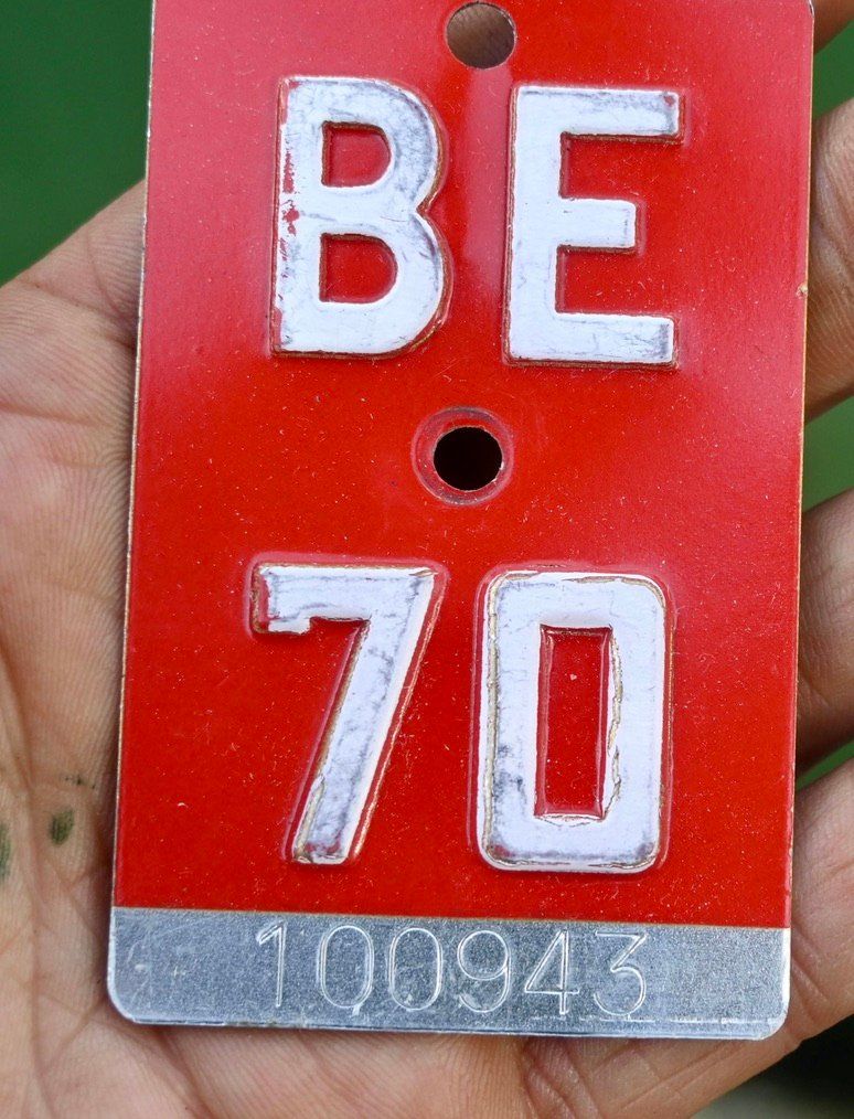Insegne: Velonummer BE 70 von 1970 - Bern – Usato da Pfaffhausen venduto da mono_rec 3