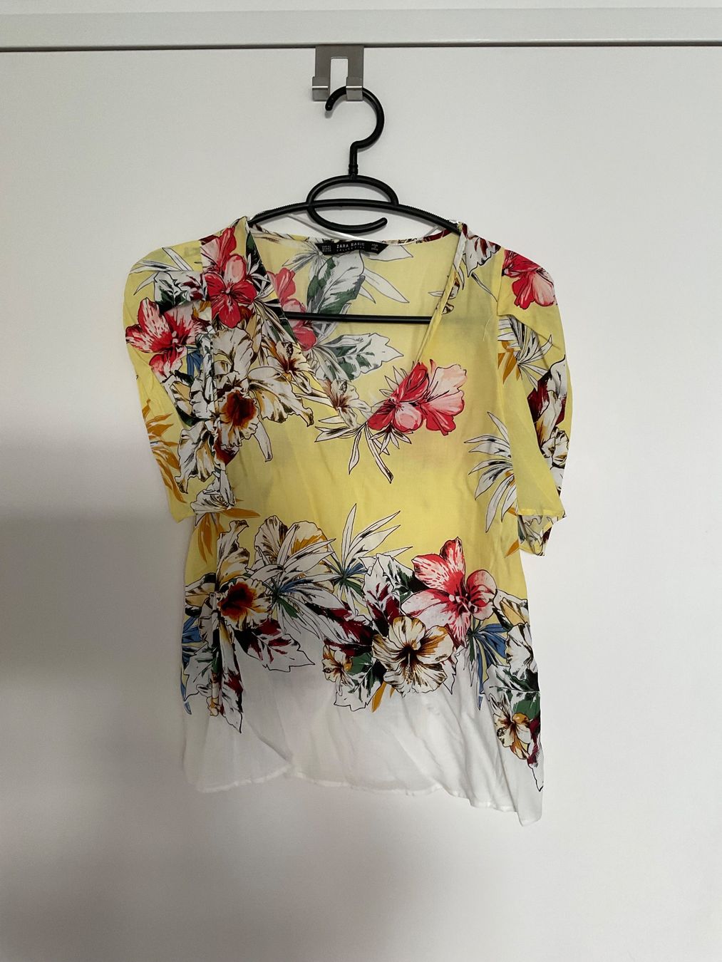 Zara Top: Zara Sommer Top – Nuovo (secondo la descrizione) da Luzern venduto da Miausie