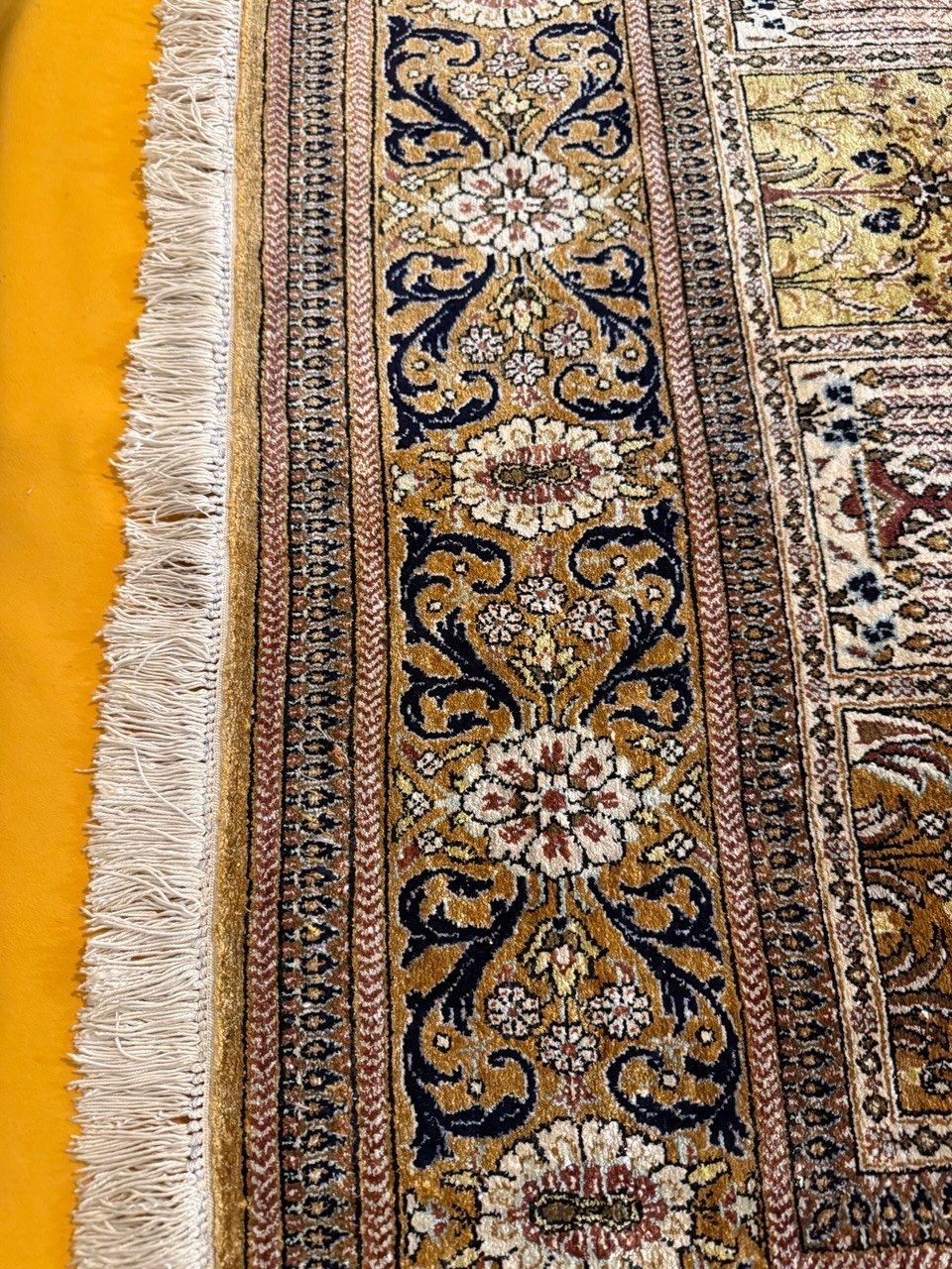 Teppiche: Echte persische Seidenteppich ( Qom) – Gebraucht aus Chur von Mohammad.miga 3