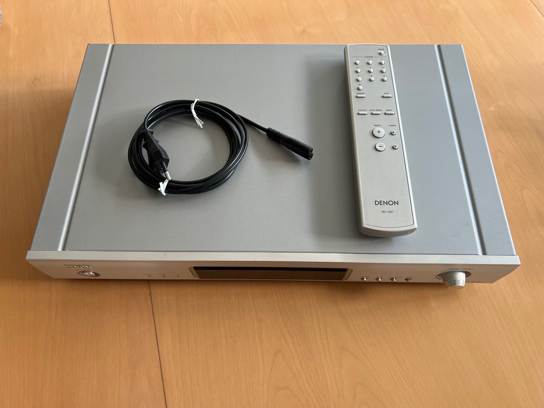 Denon Radio: Denon TU-1500AE AM-FM Stereo Tuner – Usato da Stäfa venduto da Wingerm 1