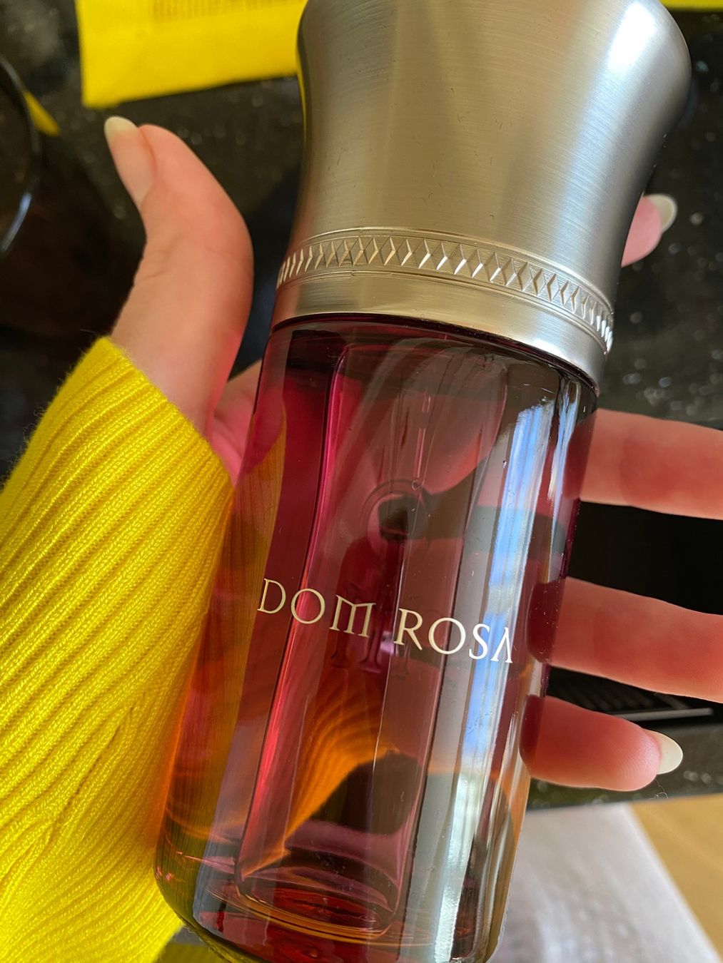 Profumi & Eau de Toilette: LES EAUX SANGUINES DOM ROSA  12 ml sample – Nuovo (secondo la descrizione) da Chêne-Bougeries venduto da Seetooyoo 9