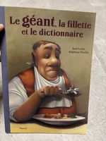 Livre Le géant la fillette et le dictionnaire Pastel
