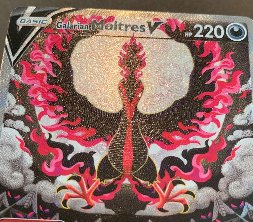 Pokemon Moltres de Galar V em segunda mão durante 7 EUR em Catarroja na  WALLAPOP