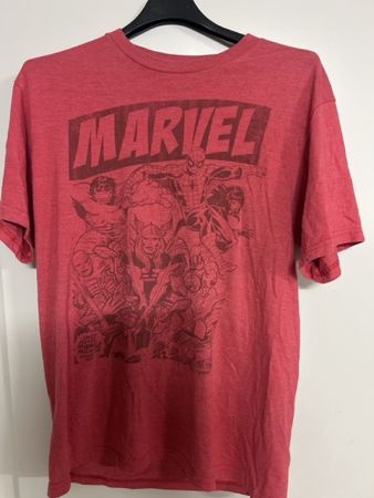 Vintage T-Shirt 👕 Marvel M