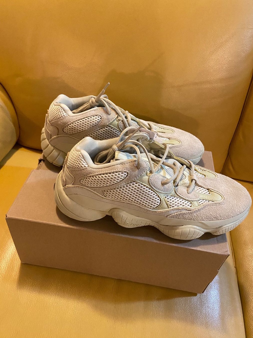 Adidas Scarpe da uomo: ADIDAS - YEEZY 500 MOON – Nuovo e nell'imballaggio originale da Réchy venduto da santiwwrld_514 3