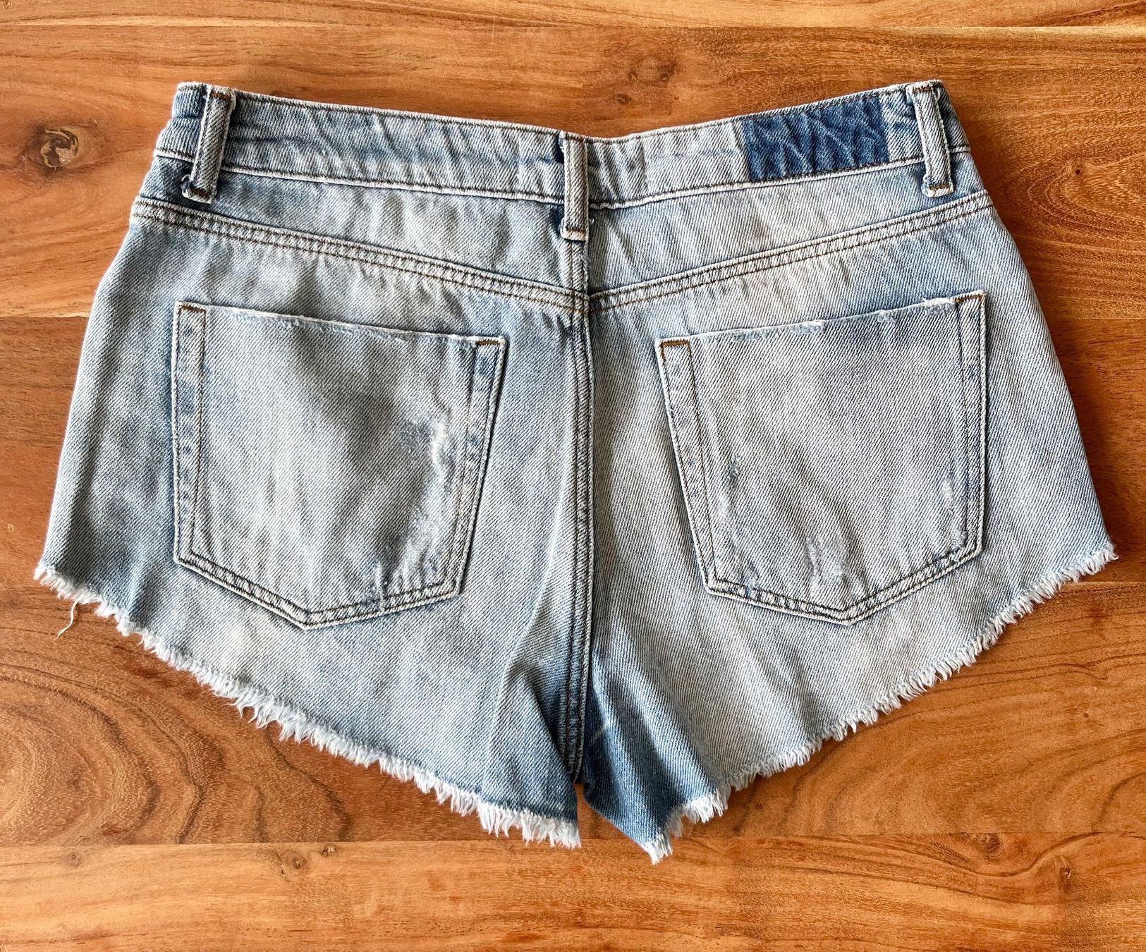 Zara Jeans: Jeans Shorts Zara Gr. 36 – Gebraucht aus Zürich von bec_p9dy 2