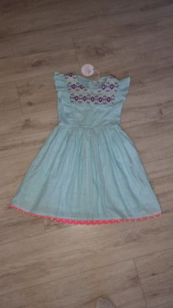 Sommerliches Kleid für Mädchen, Grösse 140, Neu mit Etikett 