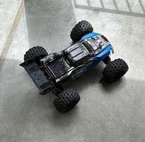 Grosses RC-Car 