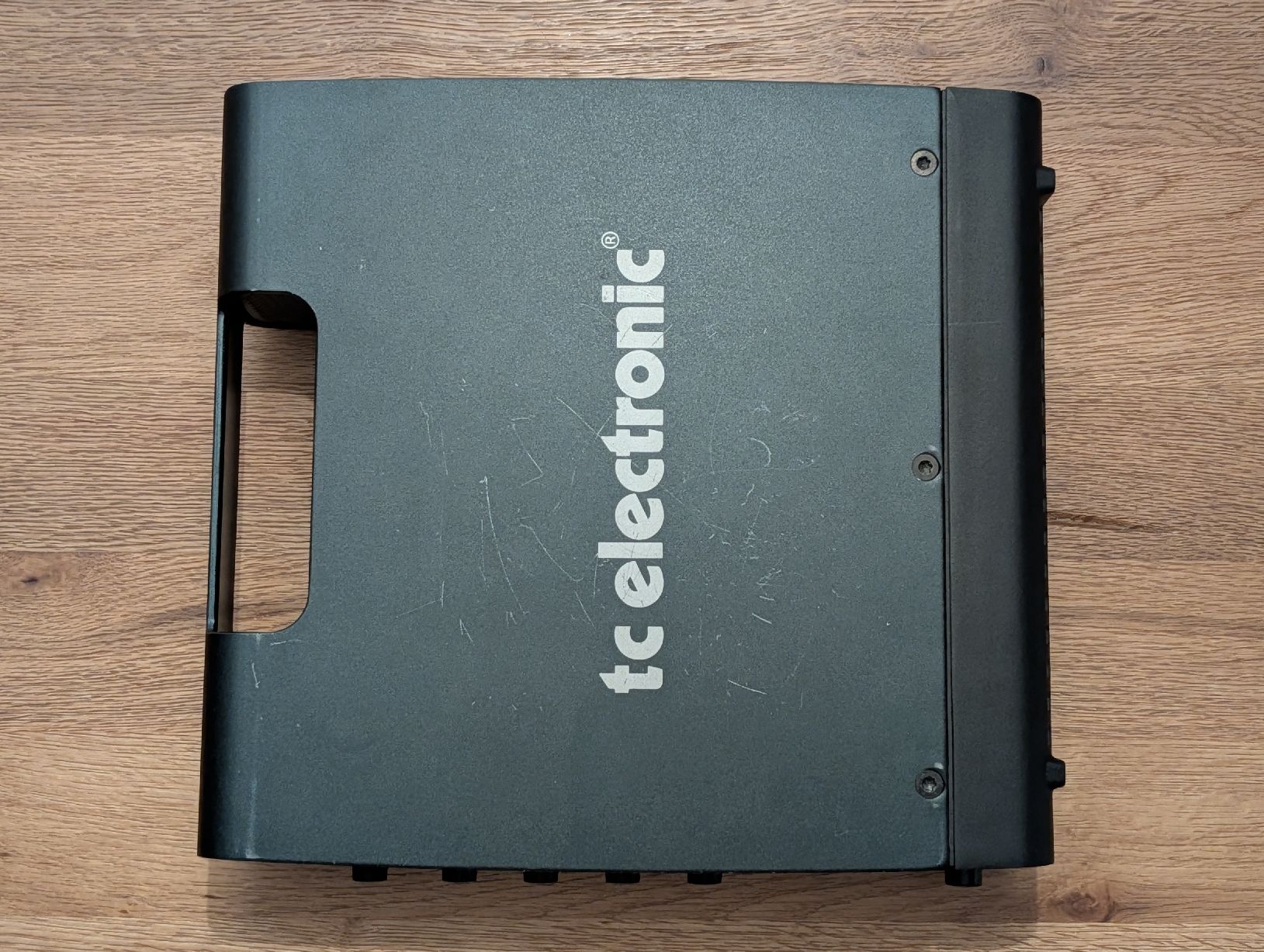 Strumenti musicali: AB 1 CHF: TC Electronic RH750 – Usato da Uitikon Waldegg venduto da fastolf 3