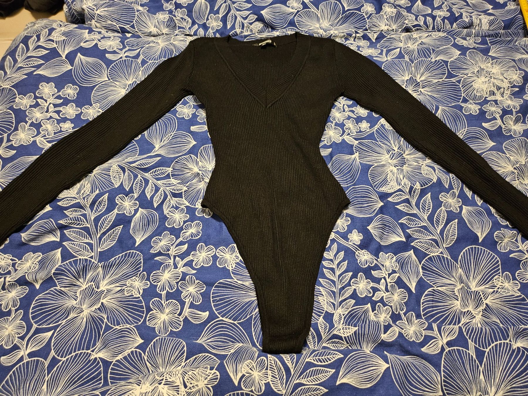 Top: Body  gr 36 – Nuovo (secondo la descrizione) da Dietikon venduto da Eleda