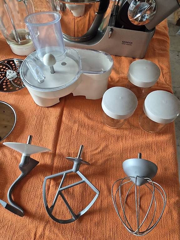 Kenwood Appareils de cuisine: Küchenmaschine Kenwood – D'occasion à Muhen par S.Rauber 2