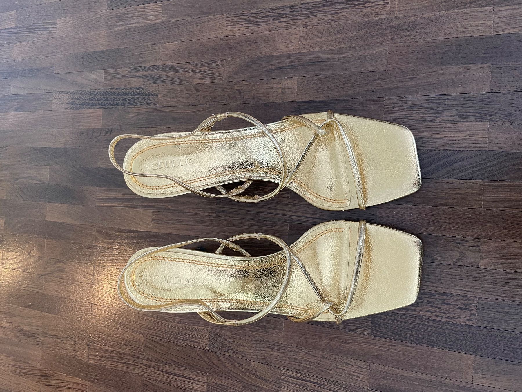 Sandro Scarpe da donna: Sandro Sandalen mit Absatz Gold Heels Leder Riemchen – Usato da Zürich venduto da mue_f87p 1