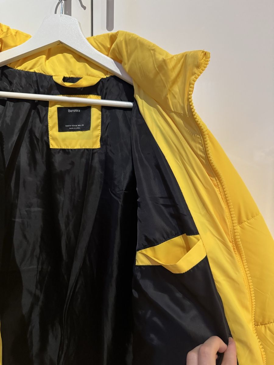 Bershka Jacken: Bershka Daunenjacke gelb Grösse M – Neu (gemäss Beschreibung) aus Maisprach von jokoundklaas 3
