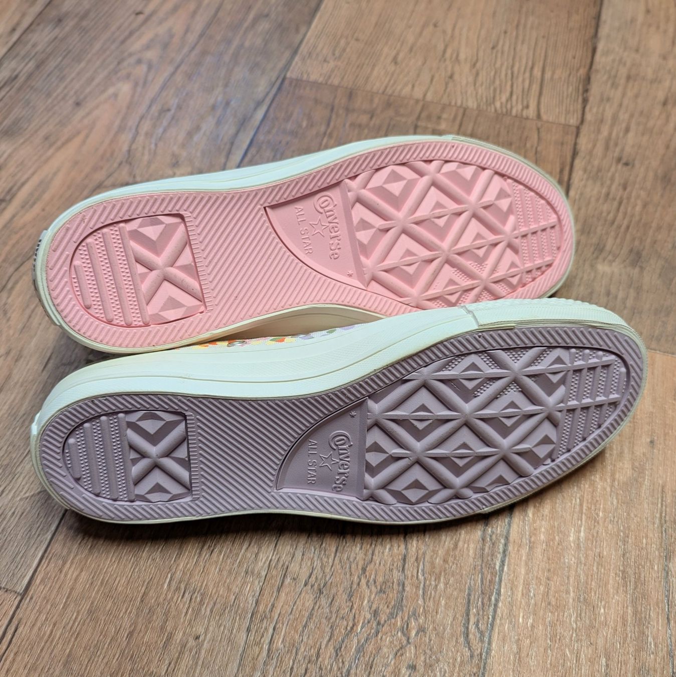 Converse Scarpe da donna: Converse All Star Chucks, 38, neu – Nuovo (secondo la descrizione) da Bertschikon Gossau venduto da Tokibunny 2