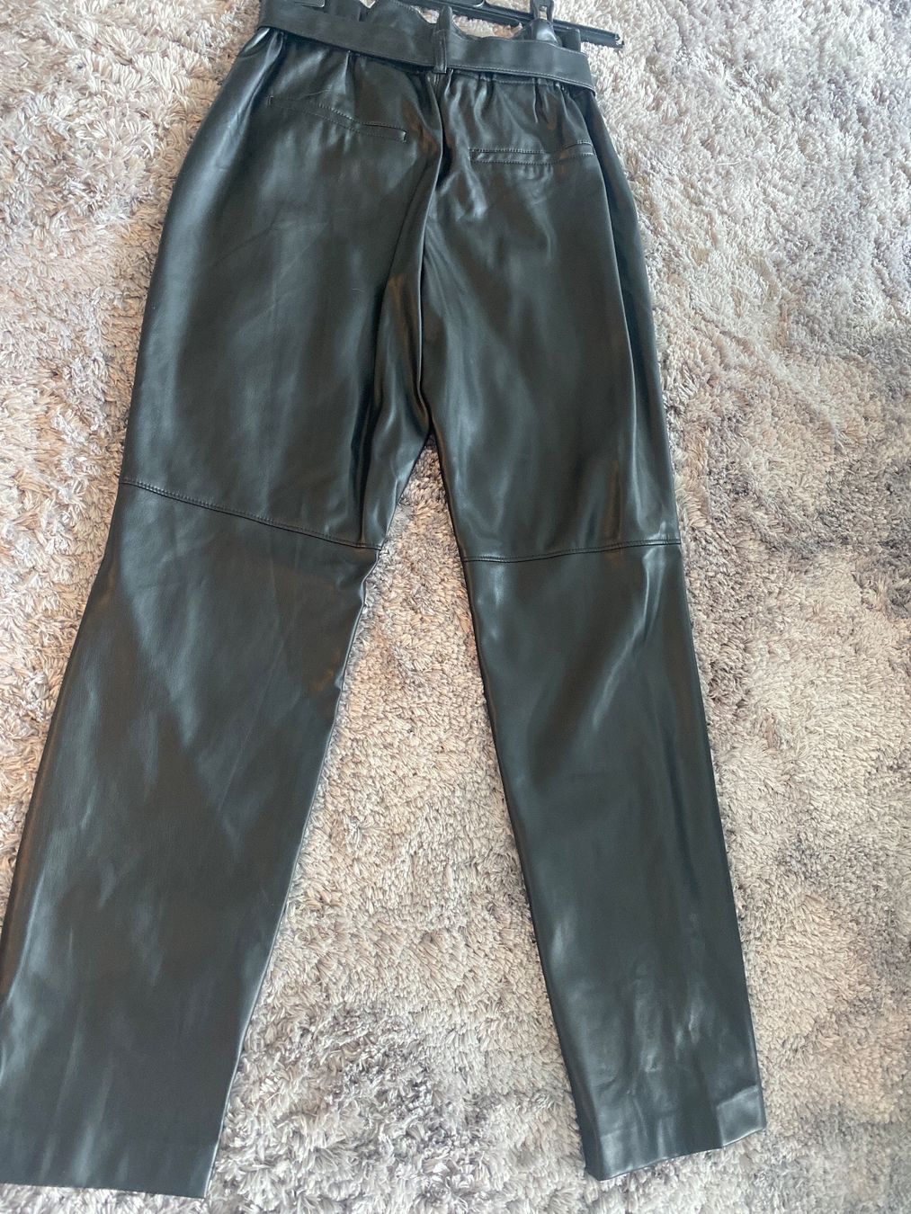 Hosen: Pantaloni ecopelle – Neu (gemäss Beschreibung) aus Zürich von lcl_r88r 2