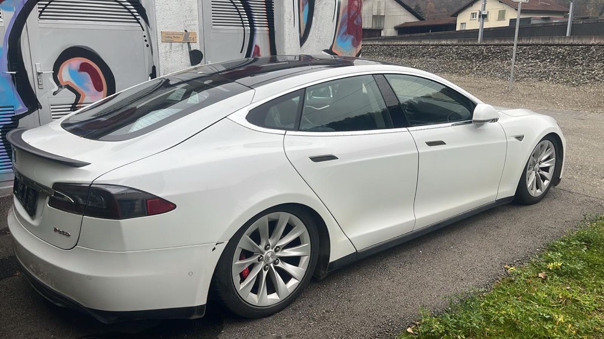 Tesla Automobili: Tesla Model S, Performance 85 D Pearl White – Usato da wöschnau venduto da rash99 2
