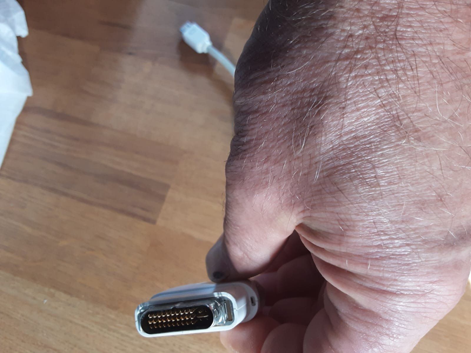 Apple Lecteurs & Adaptateurs: Apple display adapter – D'occasion à St-Blaise par Mogul0 2