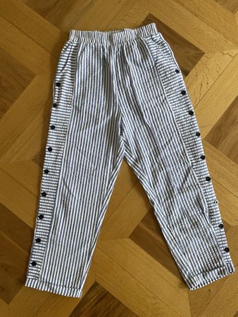 Pantalon 7/8 rayé bleu et blanc boutonnée taille S