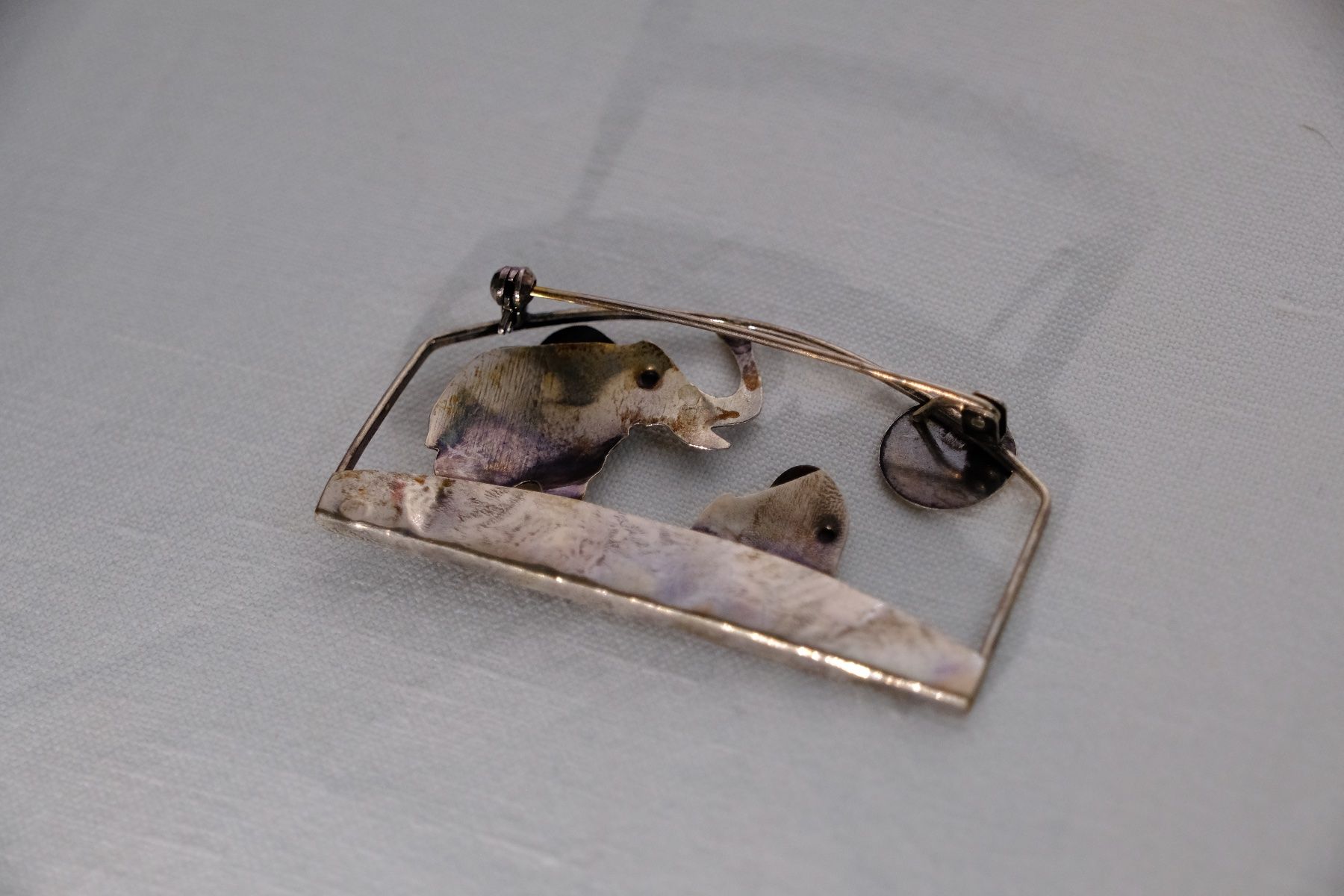 Spille & Fermagli: Silber 925 Brosche/Anstecker - Sterling Elefant & Sonne – Nuovo e nell'imballaggio originale da Fribourg venduto da Silver_Wat 1